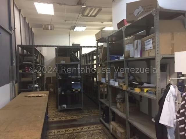 Comercial (Local Comercial) en Venta en Parroquia Catedral, Distrito Metropolitano - 6