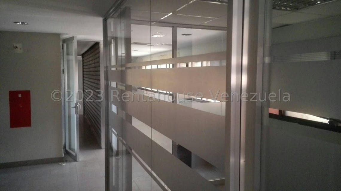 Comercial (Oficina) en Venta en Avenida Bella Vista, Zulia - 8
