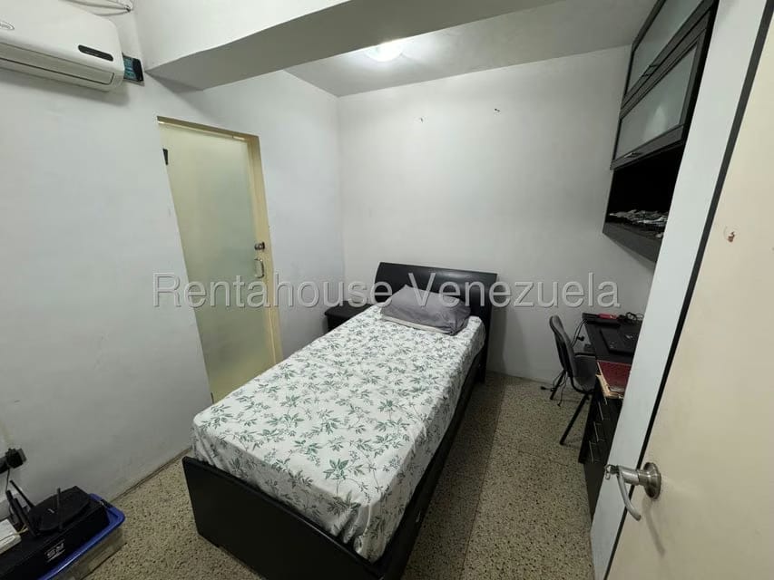 Apartamento (1 Nivel) en Venta en Santa Eduvigis, Distrito Metropolitano - 14