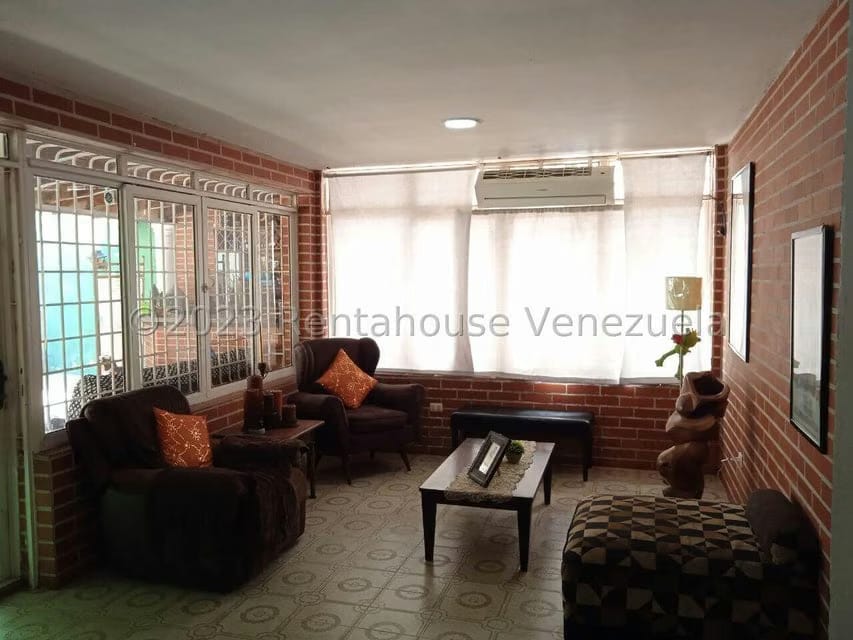 Casa (Duplex) en Venta en Las Clavellinas, Carabobo - 24