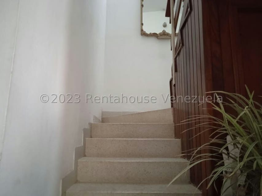 Casa (Duplex) en Venta en Las Clavellinas, Carabobo - 29