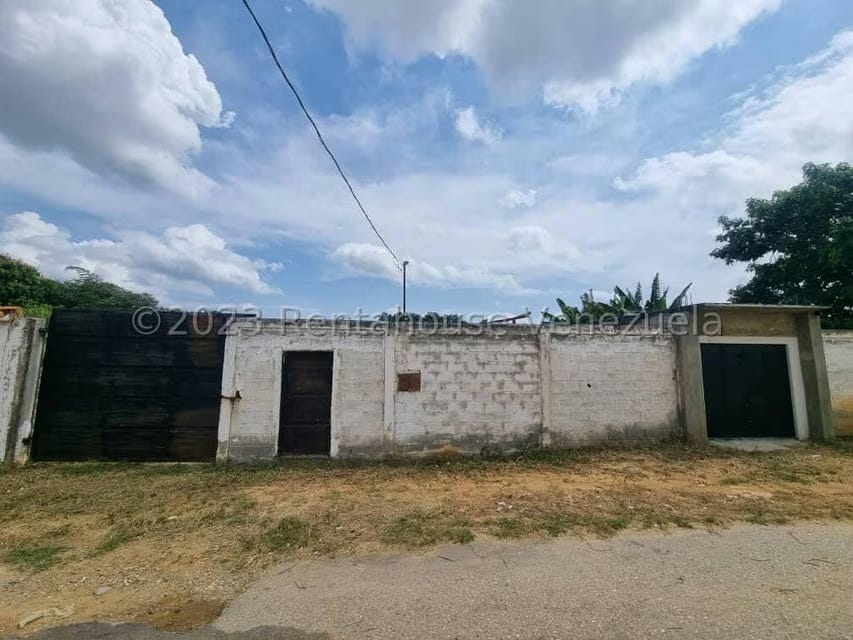 Terreno (Comercial) en Venta en La Piedad Norte, Lara