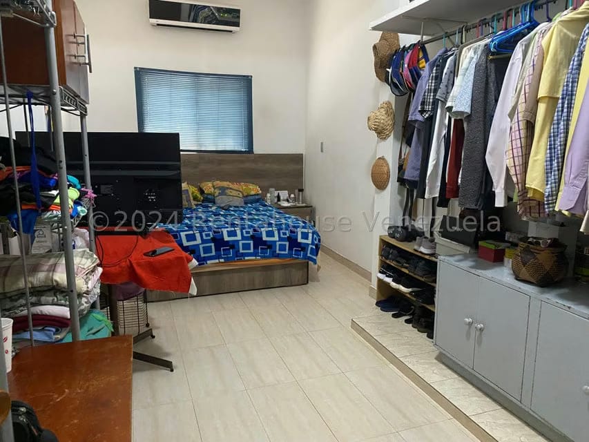 Comercial (Local Comercial) en Venta en Los Palos Grandes, Distrito Metropolitano - 16