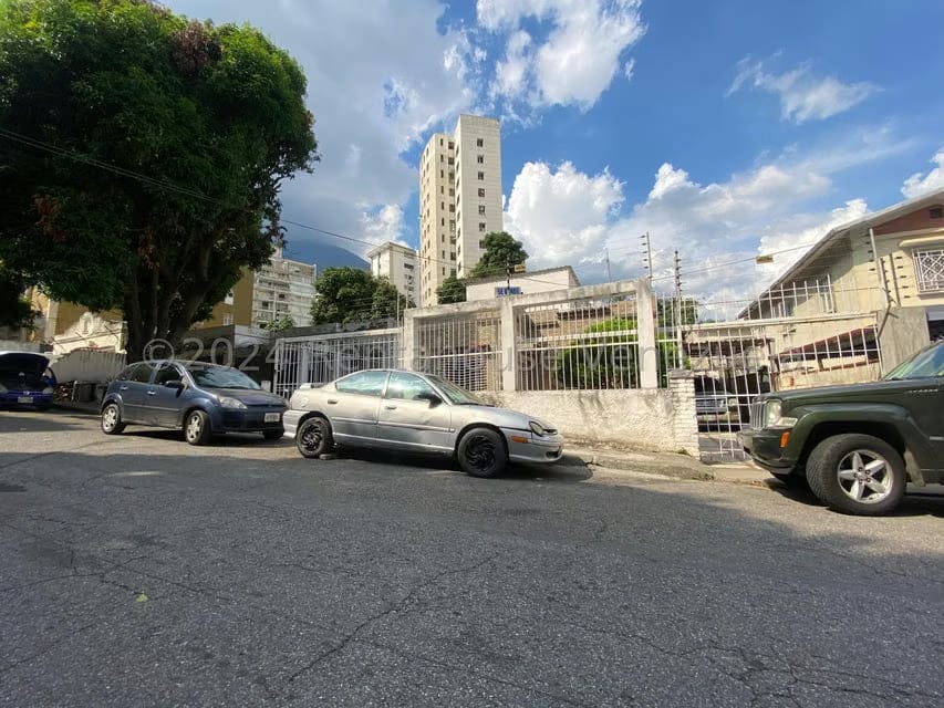 Comercial (Local Comercial) en Venta en Los Palos Grandes, Distrito Metropolitano - 20