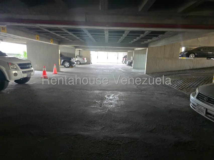 Apartamento (1 Nivel) en Alquiler en Playa Grande, Vargas - 37