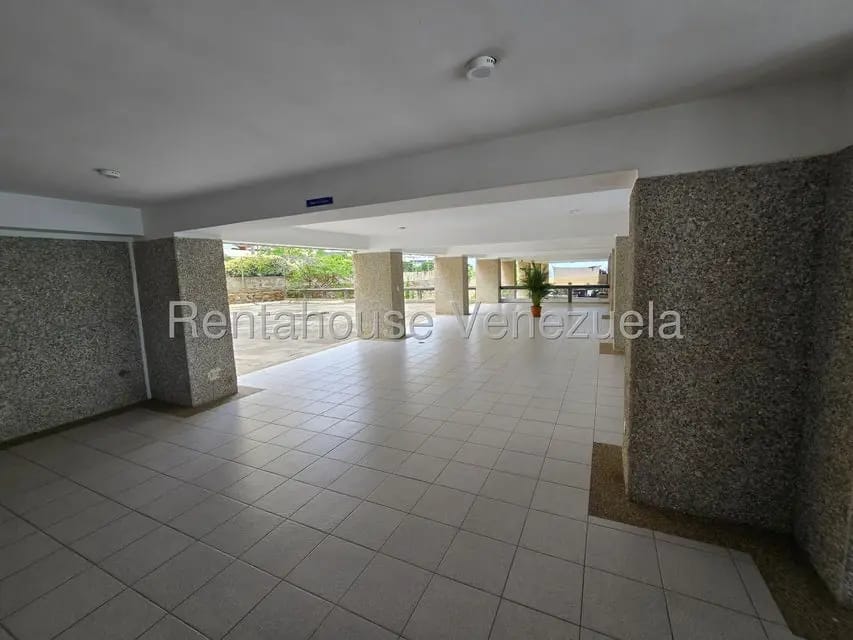 Apartamento (1 Nivel) en Alquiler en Playa Grande, Vargas - 6