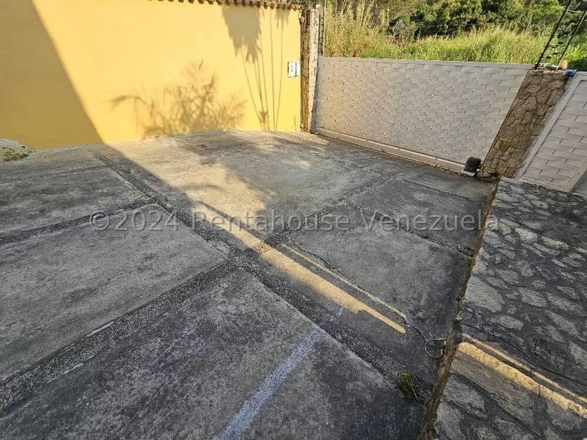 Casa (Duplex) en Venta en El Castaño (Zona Privada), Aragua - 56