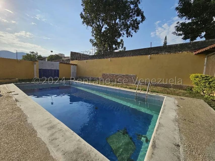 Casa (Duplex) en Venta en El Castaño (Zona Privada), Aragua - 57