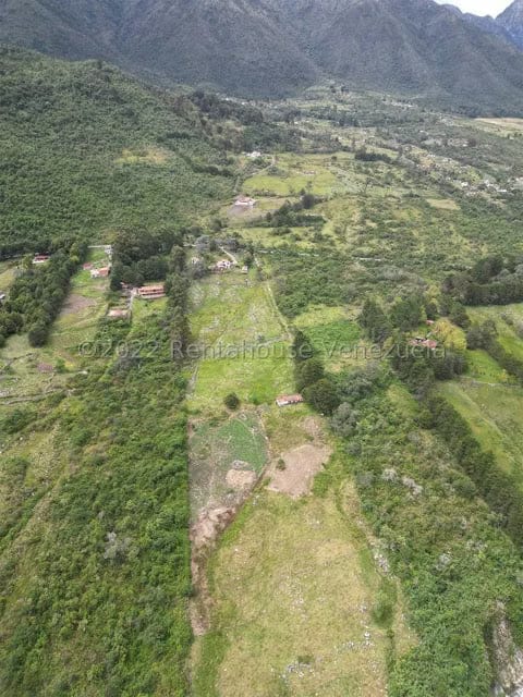 Terreno (Finca) en Venta en El Valle, Merida - 2