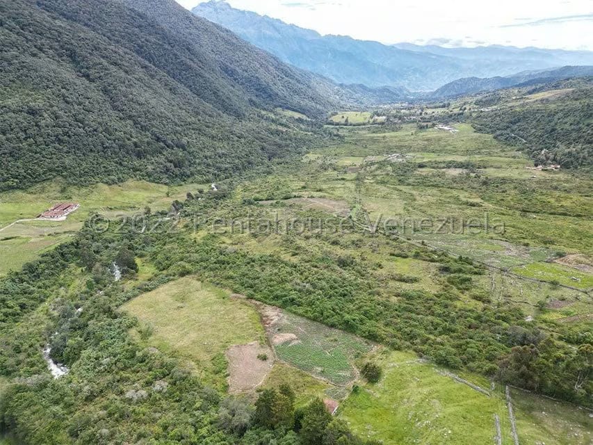 Terreno (Finca) en Venta en El Valle, Merida - 4