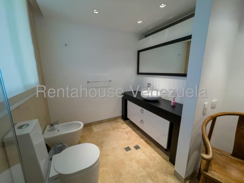 Apartamento (Duplex) en Alquiler en Campo Alegre, Distrito Metropolitano - 20