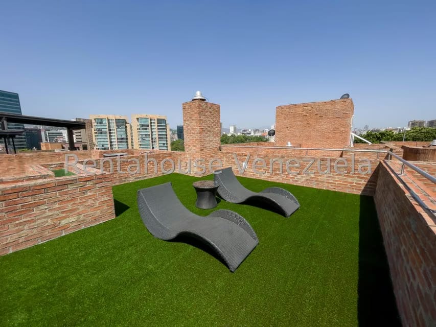 Apartamento (Duplex) en Alquiler en Campo Alegre, Distrito Metropolitano - 29