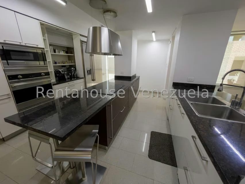 Apartamento (Duplex) en Alquiler en Campo Alegre, Distrito Metropolitano - 8