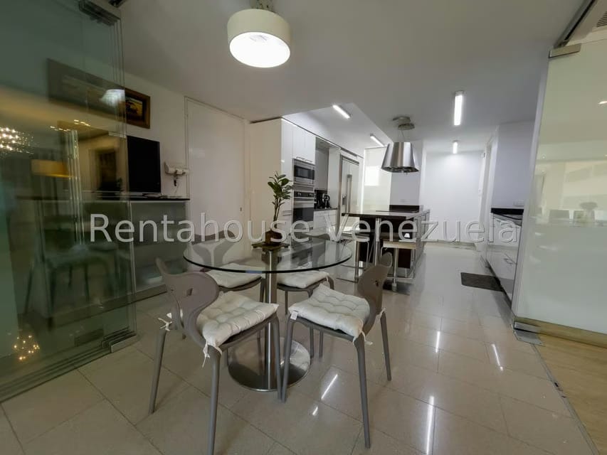 Apartamento (Duplex) en Alquiler en Campo Alegre, Distrito Metropolitano - 10