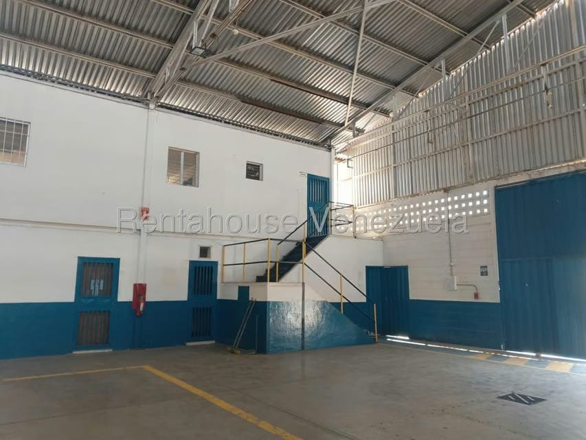 Comercial (Galpon - Deposito) en Venta en Zona Industrial 2, Lara - 11