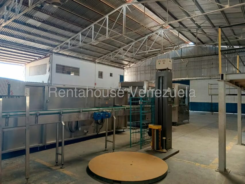 Comercial (Galpon - Deposito) en Venta en Zona Industrial 2, Lara - 8