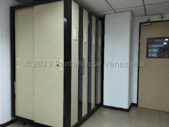Comercial (Edificio) en Venta en Palo Verde, Distrito Metropolitano - 34