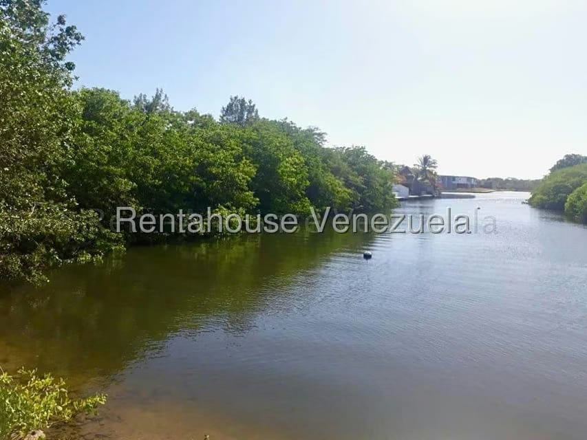 Terreno (Residencial) en Venta en Puerto Encantado, Miranda - 6