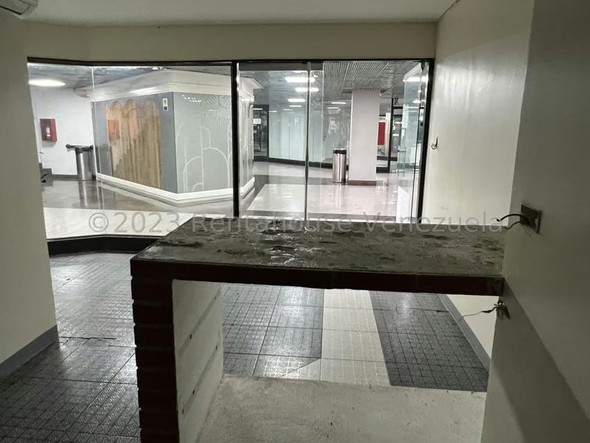 Comercial (Local Comercial) en Alquiler en El Cafetal, Distrito Metropolitano - 11