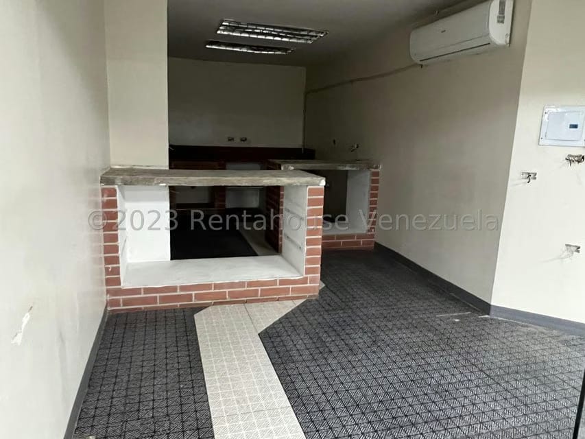 Comercial (Local Comercial) en Alquiler en El Cafetal, Distrito Metropolitano - 4