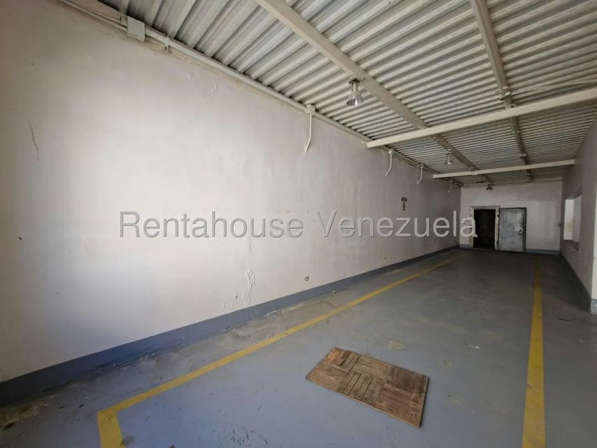 Comercial (Local Comercial) en Venta en Santa Rita, Aragua - 33