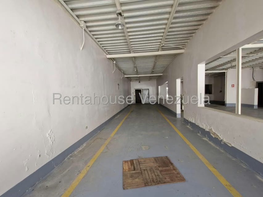 Comercial (Local Comercial) en Venta en Santa Rita, Aragua - 34