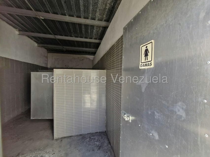 Comercial (Local Comercial) en Venta en Santa Rita, Aragua - 42