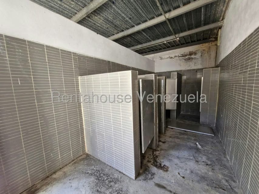 Comercial (Local Comercial) en Venta en Santa Rita, Aragua - 44