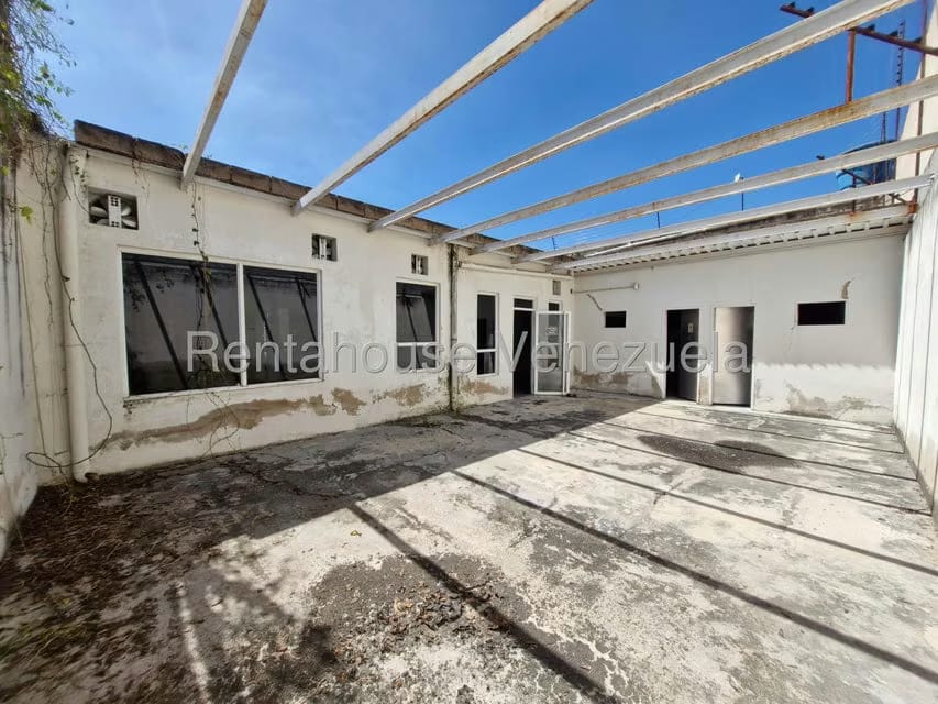 Comercial (Local Comercial) en Venta en Santa Rita, Aragua - 48