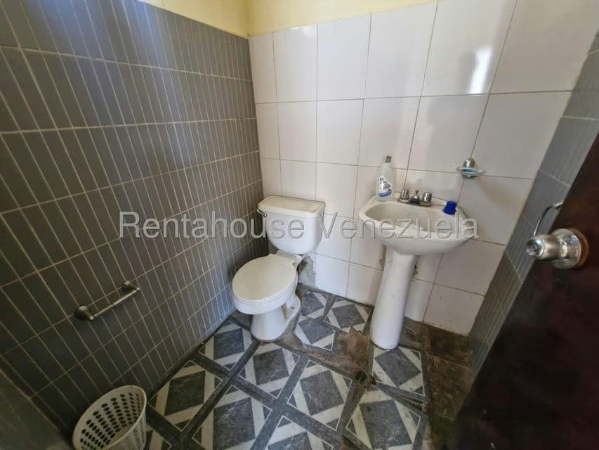 Comercial (Local Comercial) en Venta en Santa Rita, Aragua - 7