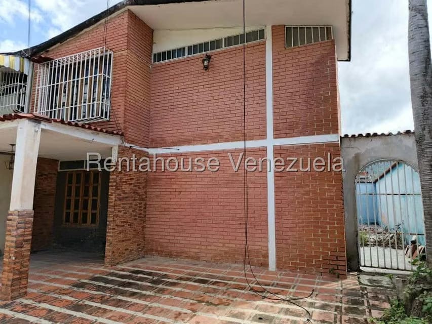 Casa (Duplex) en Alquiler en Valle Arriba, Miranda