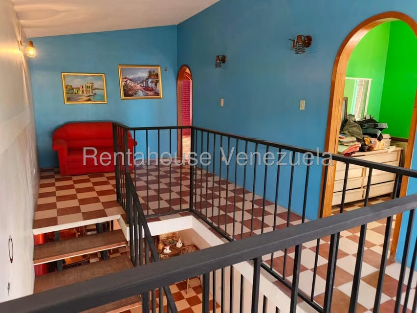 Casa (Duplex) en Alquiler en Valle Arriba, Miranda - 12