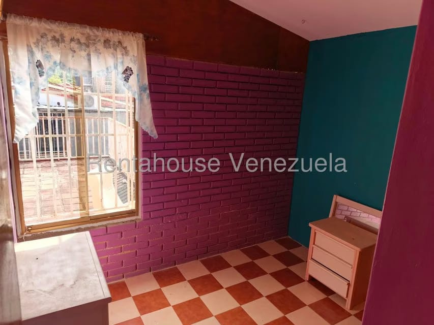 Casa (Duplex) en Alquiler en Valle Arriba, Miranda - 16