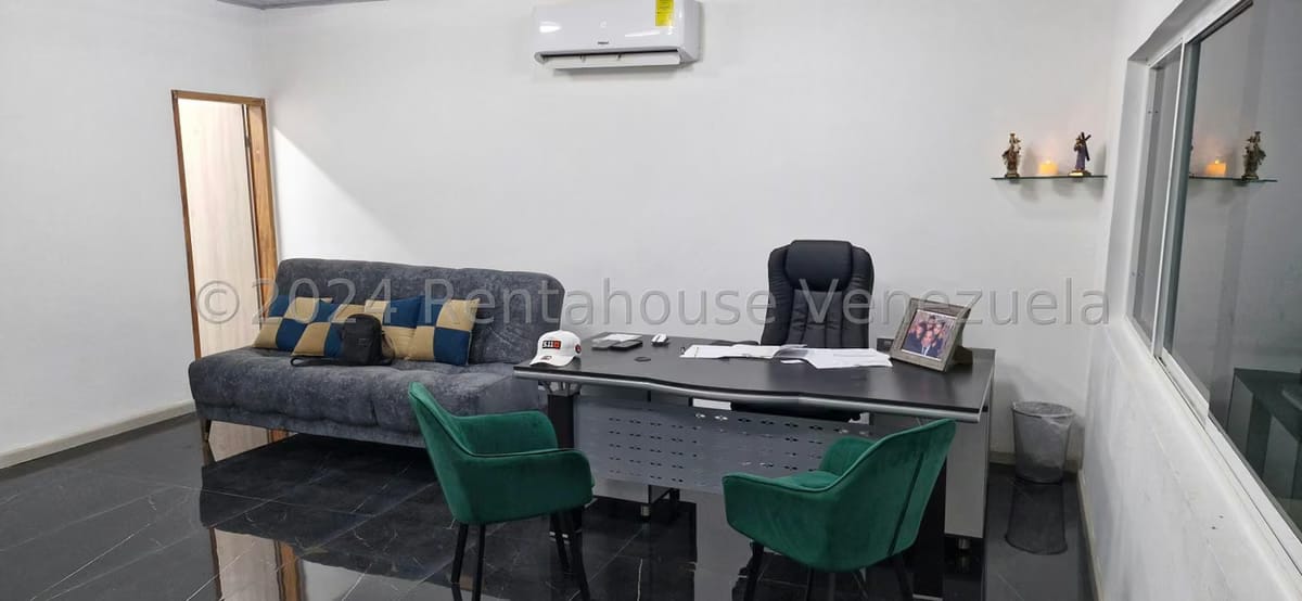 Comercial (Local Comercial) en Venta en Los Cortijos de Lourdes, Distrito Metropolitano - 16