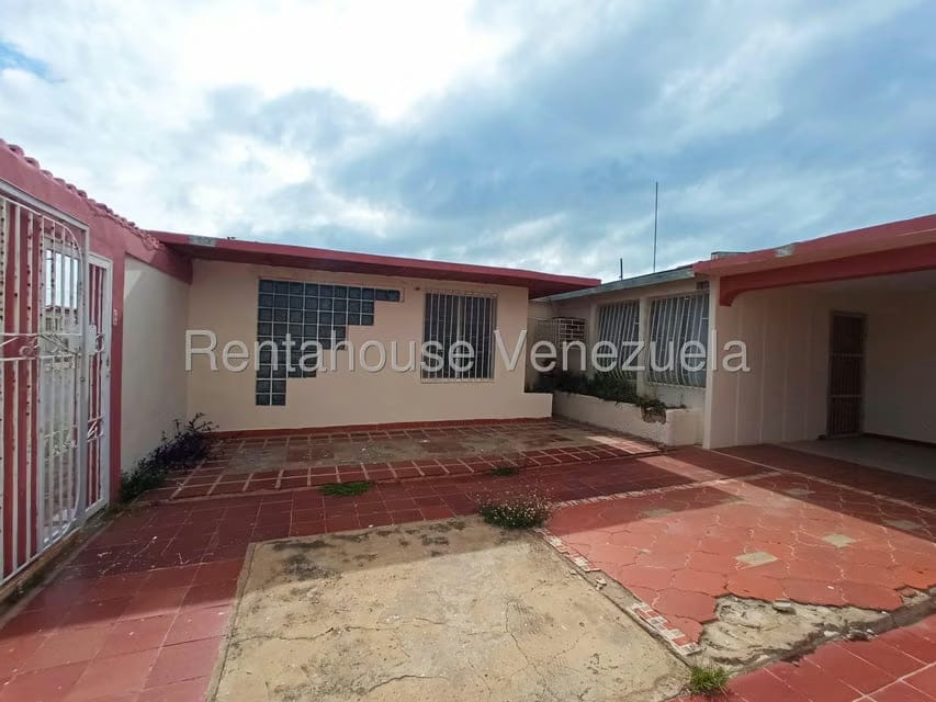 Casa (1 Nivel) en Alquiler en Campo Maraven, Falcon - 3