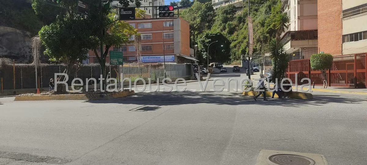 Comercial (Oficina) en Alquiler en Colinas de Bello Monte, Distrito Metropolitano - 22