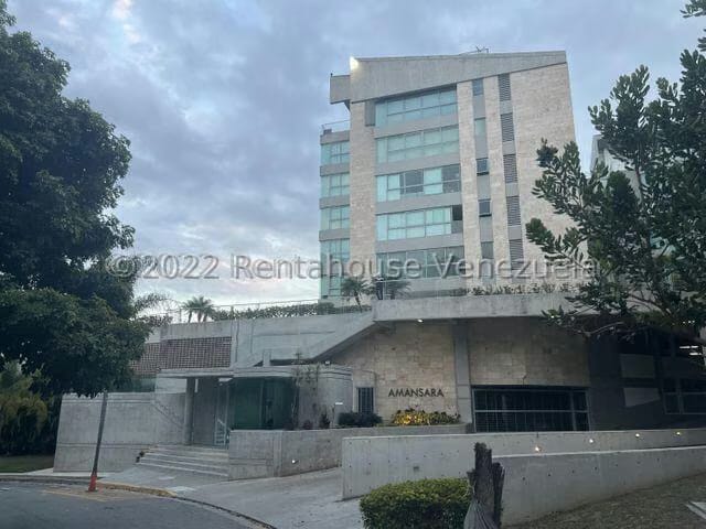 APARTAMENTO EN VENTA – YENNIEF ROJAS