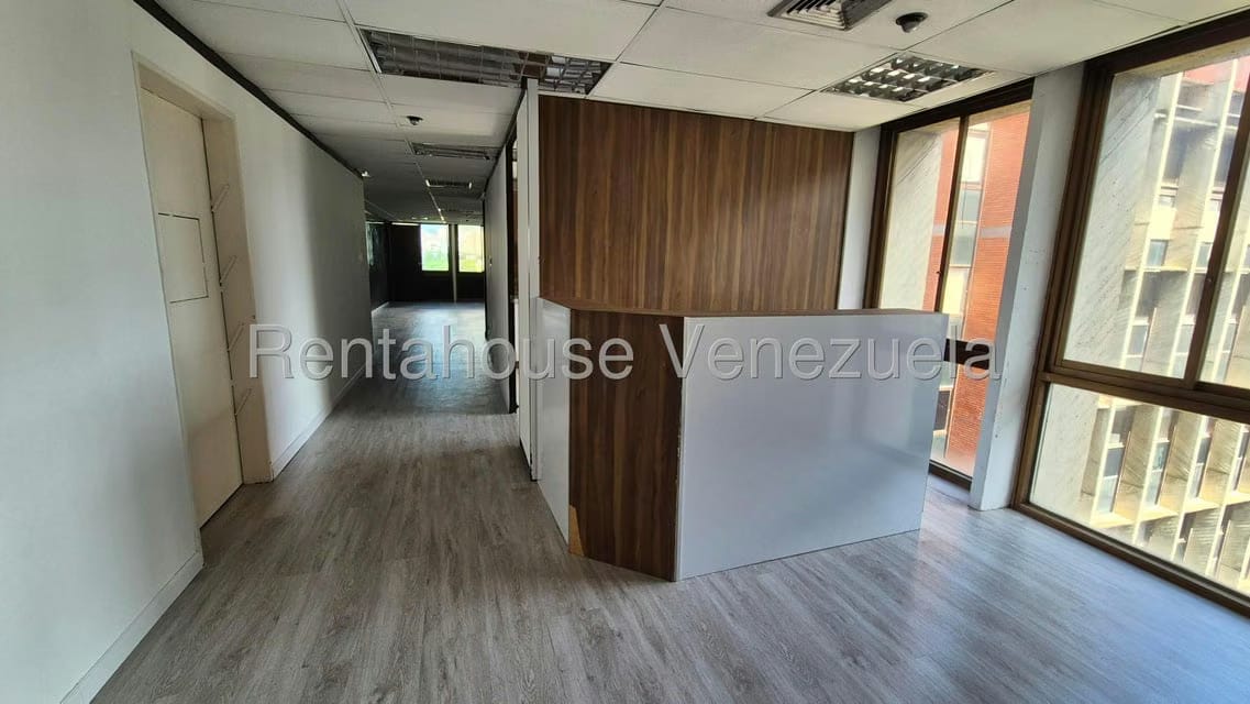 Comercial (Oficina) en Alquiler en Chuao, Distrito Metropolitano - 2