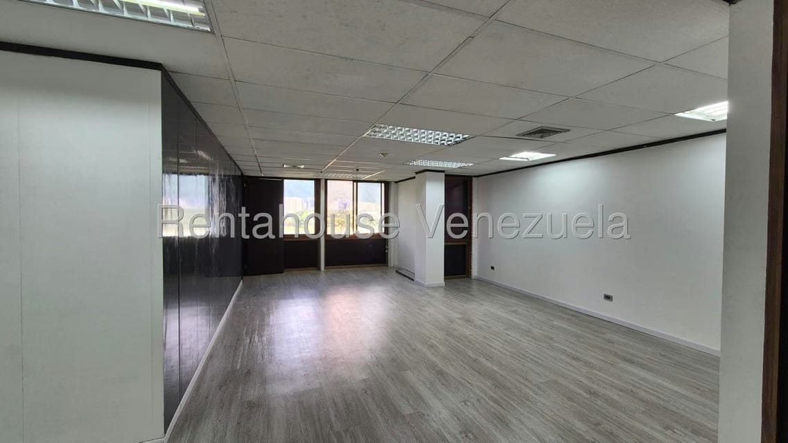 Comercial (Oficina) en Alquiler en Chuao, Distrito Metropolitano - 4