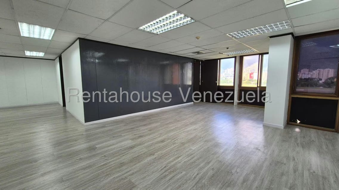 Comercial (Oficina) en Alquiler en Chuao, Distrito Metropolitano - 5