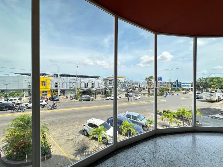 Comercial (Local Comercial) en Alquiler en Centro, Falcon - 9