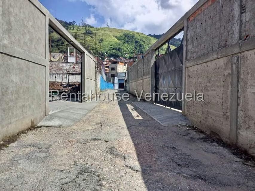 Comercial (Estacionamiento) en Venta en Catia, Distrito Metropolitano - 32