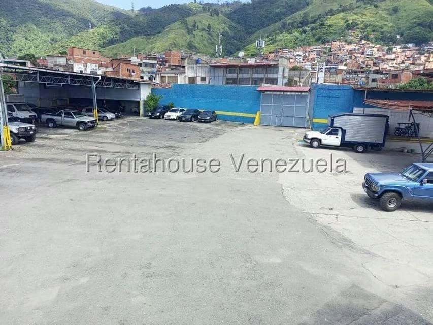 Comercial (Estacionamiento) en Venta en Catia, Distrito Metropolitano - 9