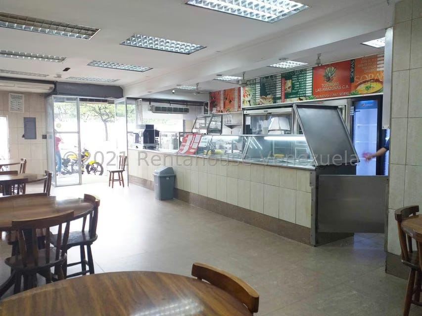 Comercial (Local Comercial) en Venta en La Atlantida, Vargas - 11