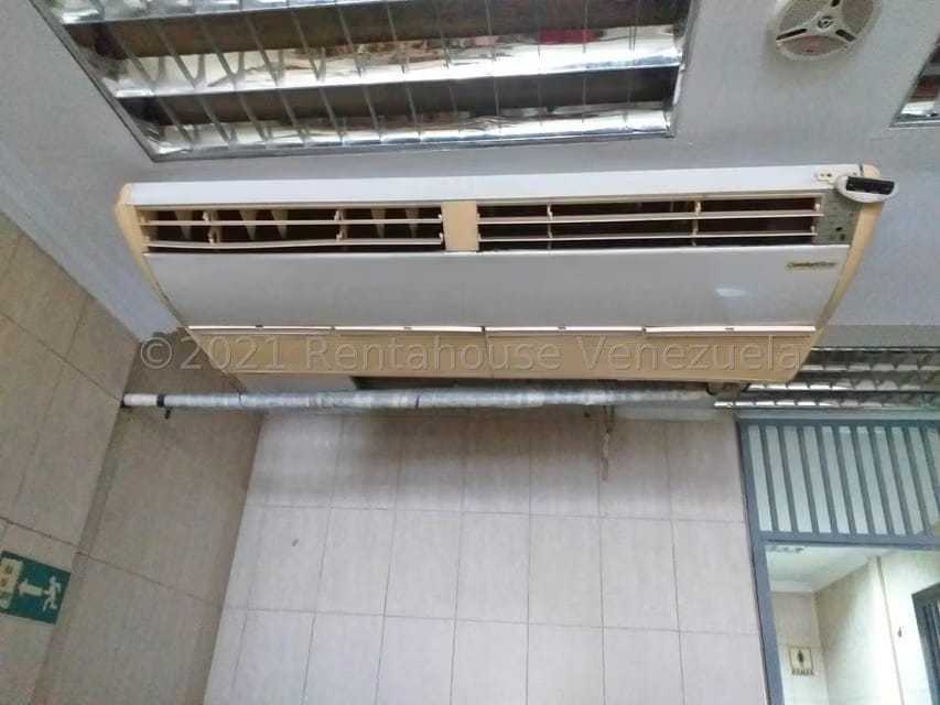 Comercial (Local Comercial) en Venta en La Atlantida, Vargas - 22