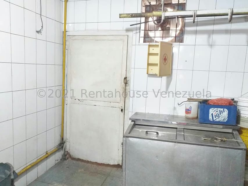 Comercial (Local Comercial) en Venta en La Atlantida, Vargas - 43