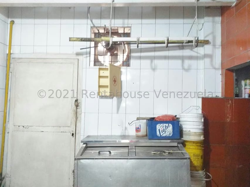 Comercial (Local Comercial) en Venta en La Atlantida, Vargas - 44