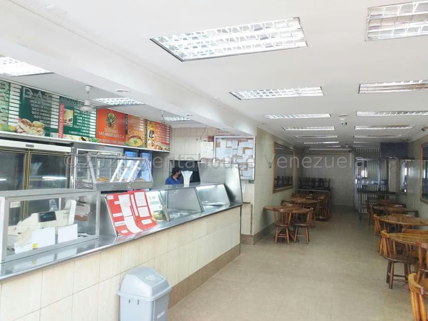 Comercial (Local Comercial) en Venta en La Atlantida, Vargas - 6