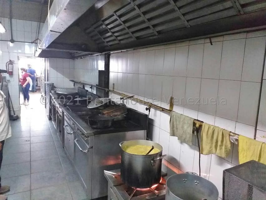 Comercial (Local Comercial) en Venta en La Atlantida, Vargas - 59