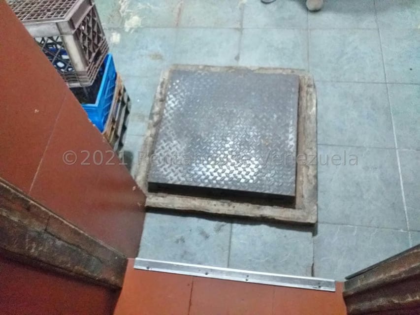 Comercial (Local Comercial) en Venta en La Atlantida, Vargas - 60